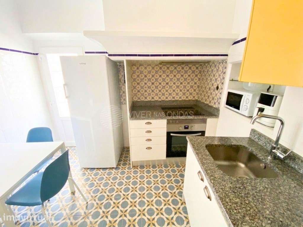 Centro Histórico de Évora - Moradia T6 Duplex Remodelada com Terraço - Grande imagem: 3/35