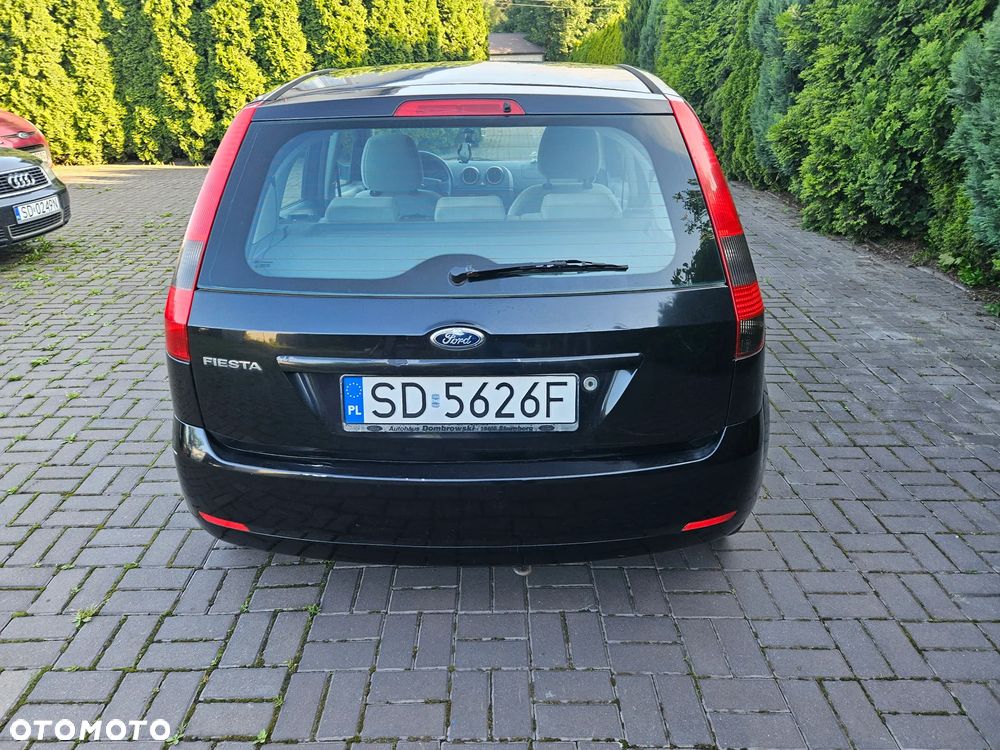 Ford Fiesta 1.3 Ghia - 5