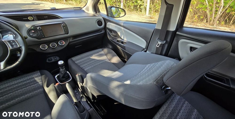 Toyota Yaris - 25