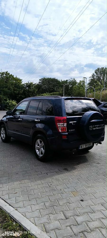 Suzuki Grand Vitara 2.0 - 7