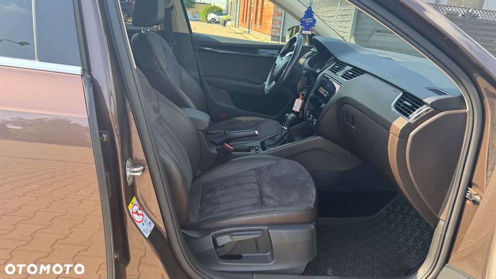 Skoda Octavia 1.8 TSI DSG L&K - 32