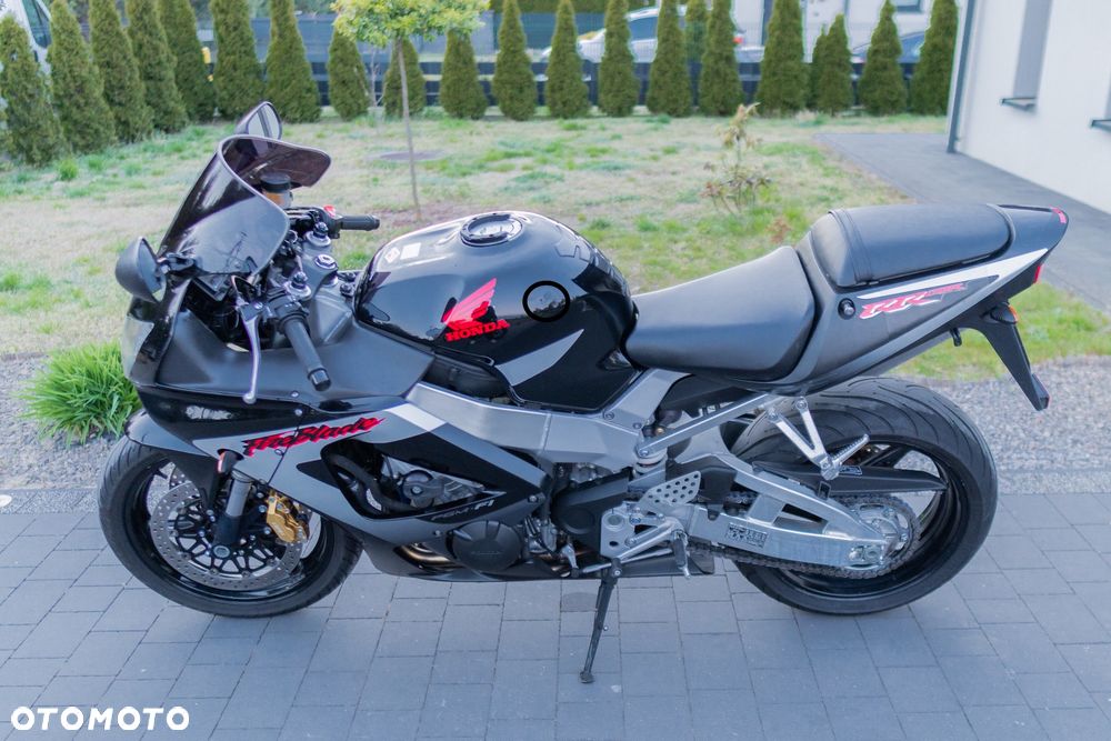 Honda CBR - 9