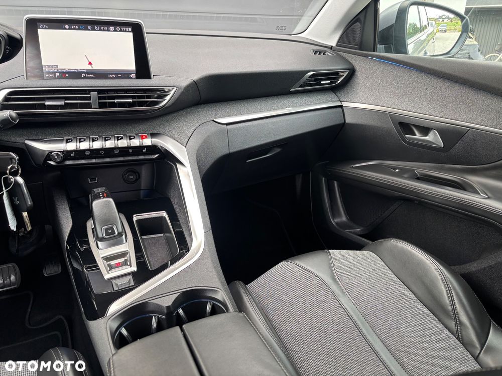 Peugeot 3008 1.6 BlueHDi Allure S&S EAT6 - 8
