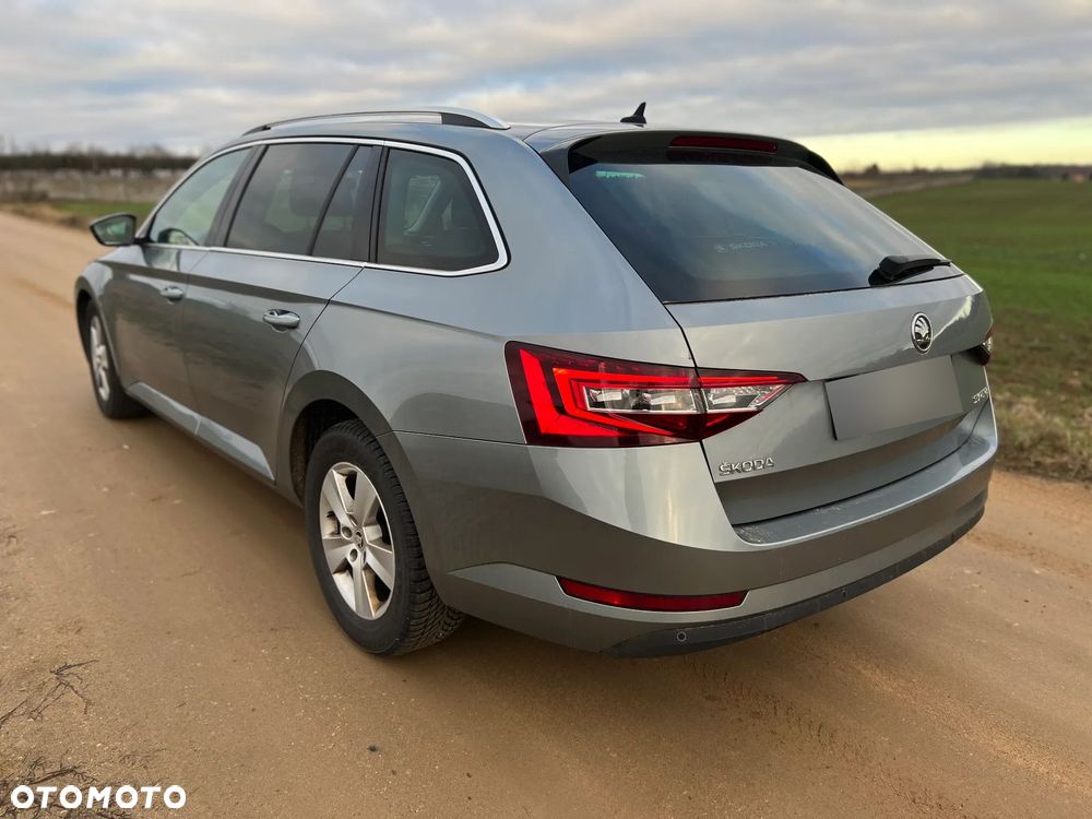 Skoda Superb 2.0 TDI Active - 7