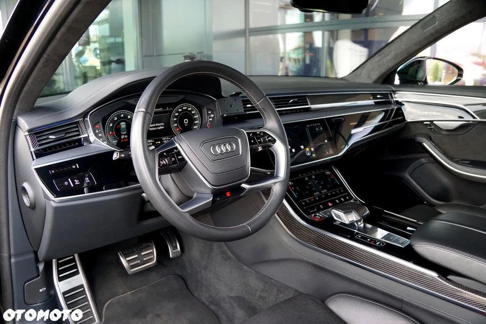 Audi S8 - 10