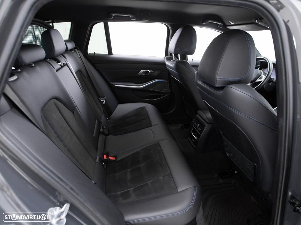 BMW 330 e xDrive Aut. M Sport - 13