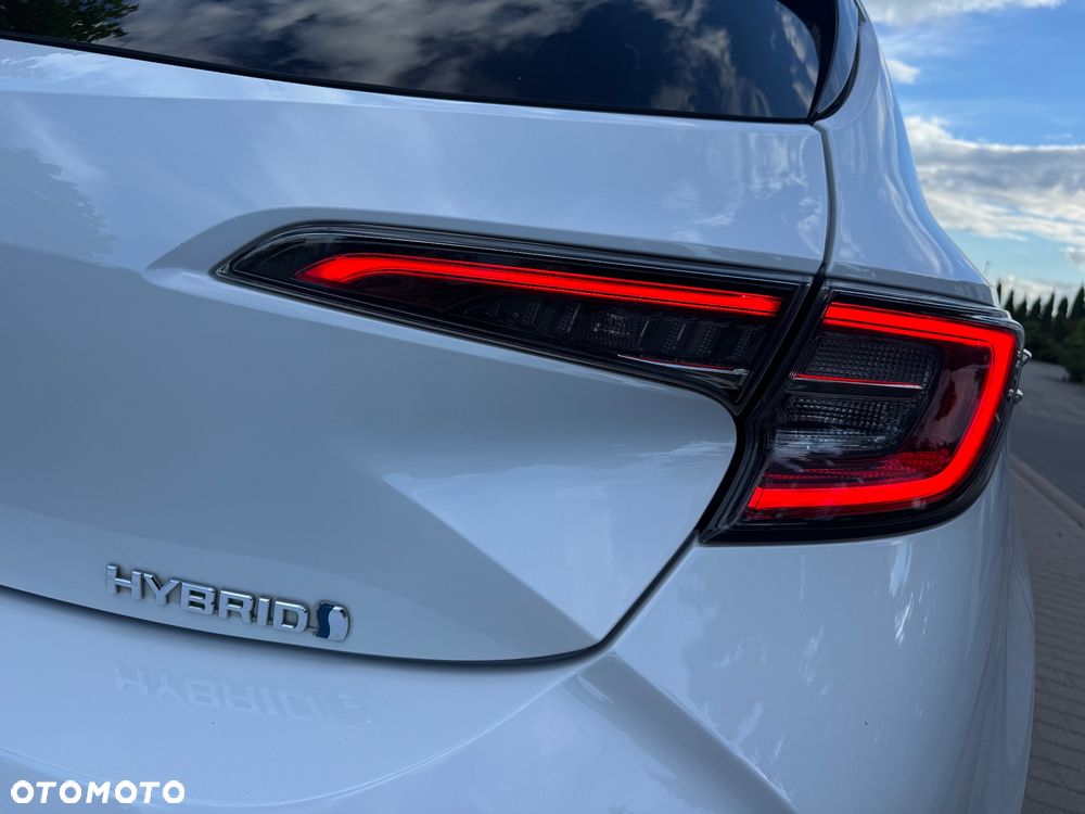 Toyota Corolla 1.8 Hybrid Executive - 28