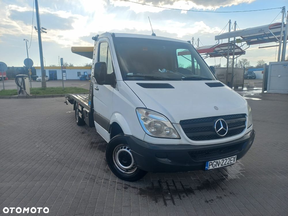 Mercedes-Benz Sprinter - 1