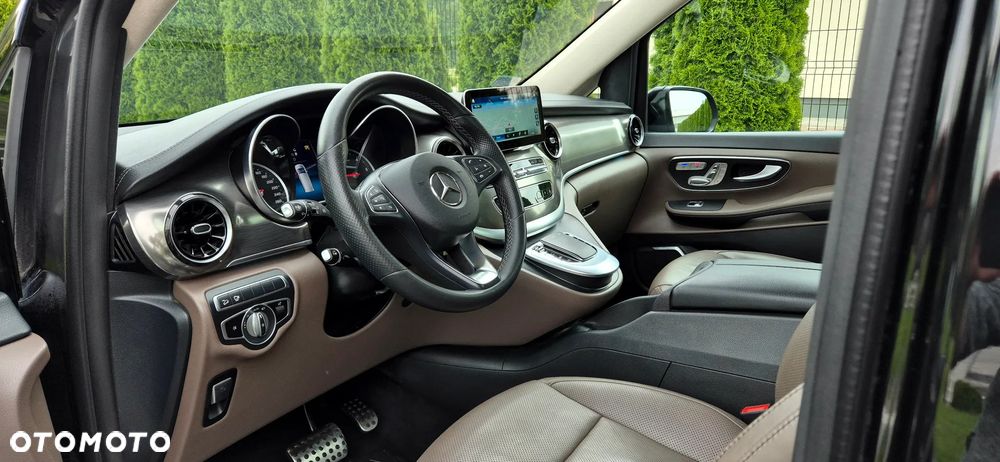Mercedes-Benz Klasa V 300 d 4-Matic Exclusive 9G-Tronic (d³ugi) - 26