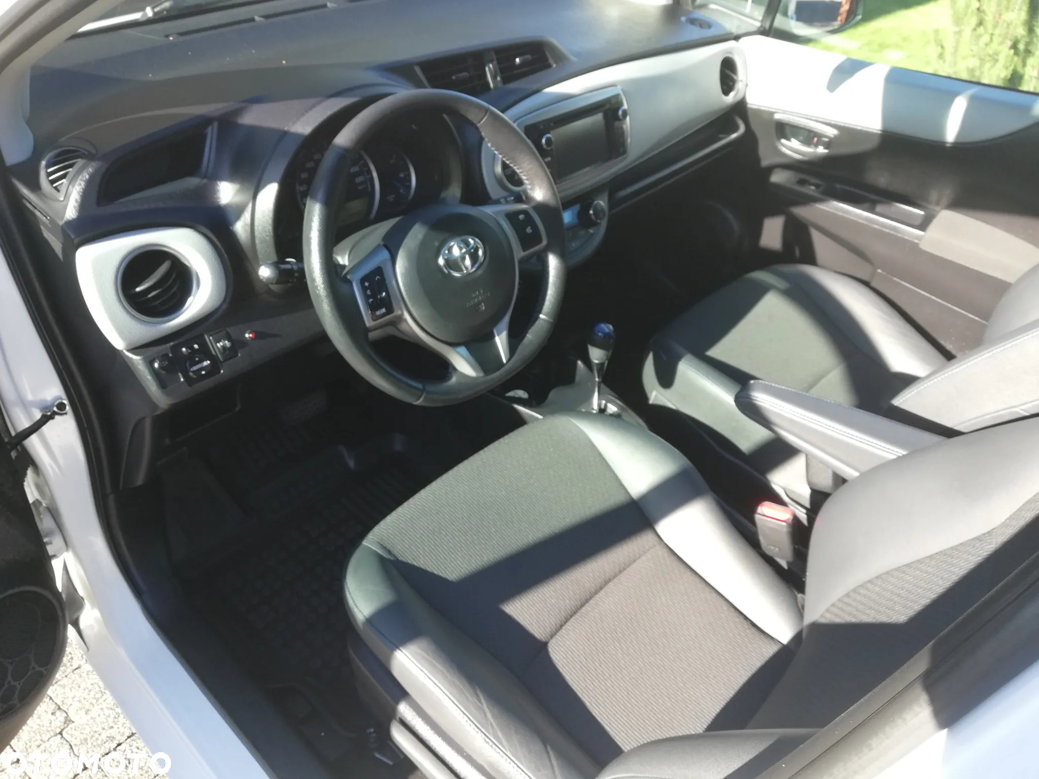 Toyota Yaris - 14