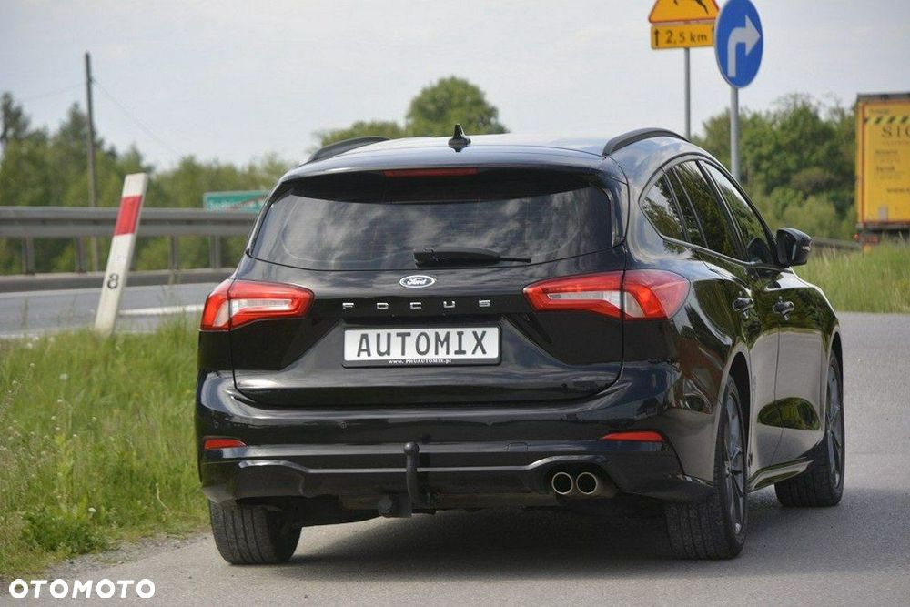 Ford Focus 1.0 EcoBoost Start-Stopp-System ST-LINE X - 6