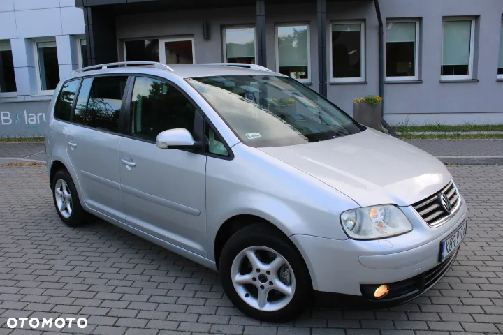 Volkswagen Touran 2.0 TDI Highline DSG - 19