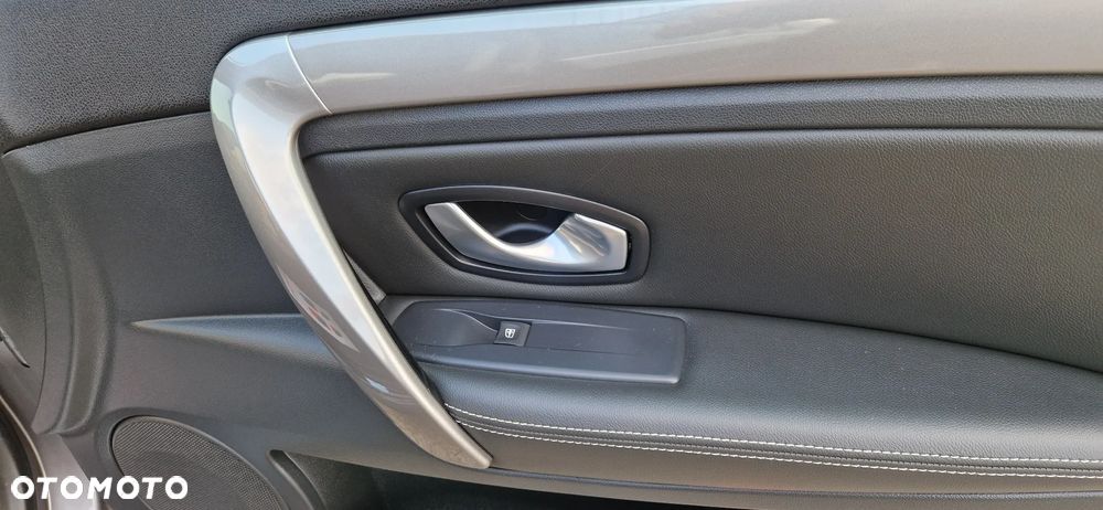Renault Laguna - 14