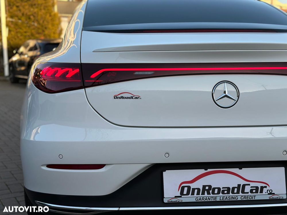 Mercedes-Benz EQE 300 Electric Art - 15