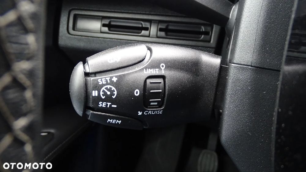 Peugeot 3008 - 19