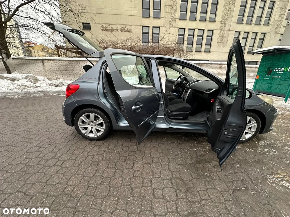 Peugeot 207 1.6 Trendy - 9