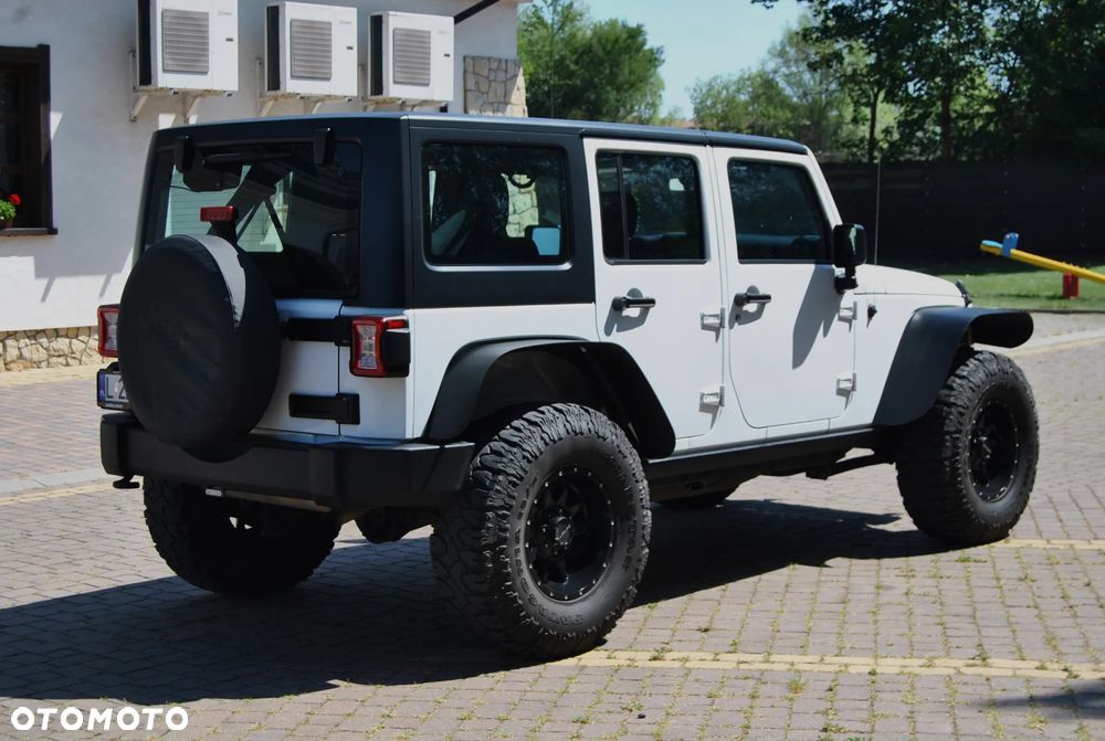 Jeep Wrangler - 3