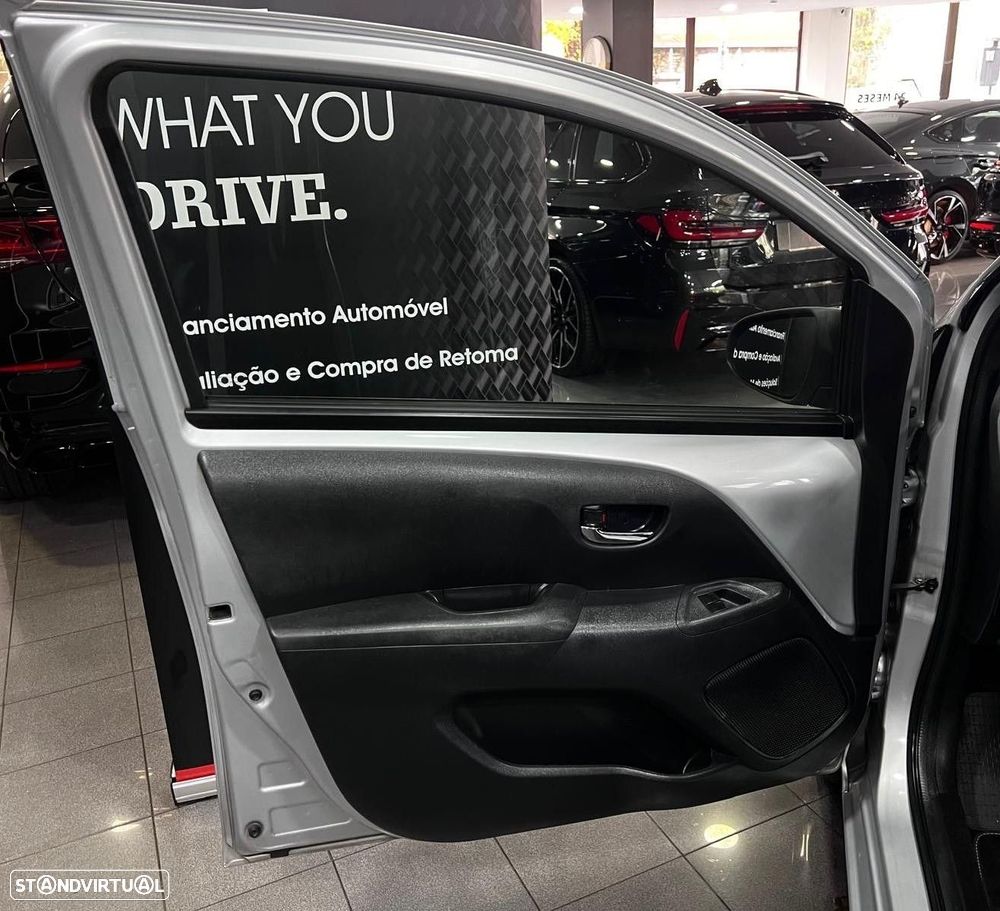 Toyota Aygo X Play - 26