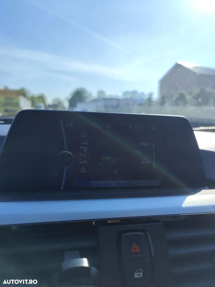 BMW Seria 3 320i xDrive - 7