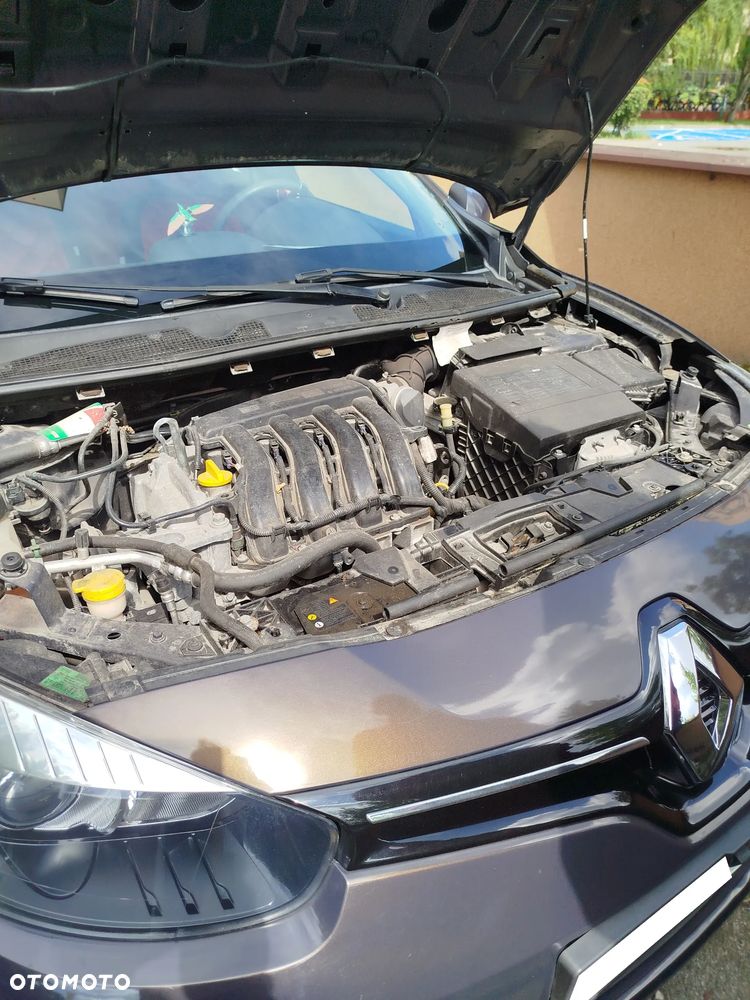 Renault Fluence 1.6 16V Start - 9