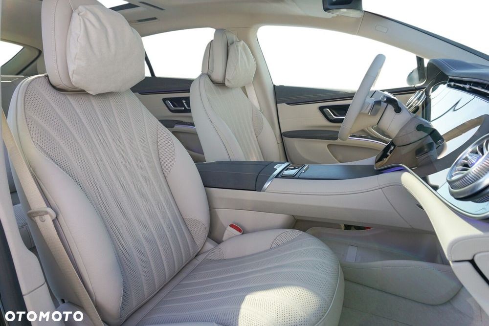 Mercedes-Benz EQS - 24