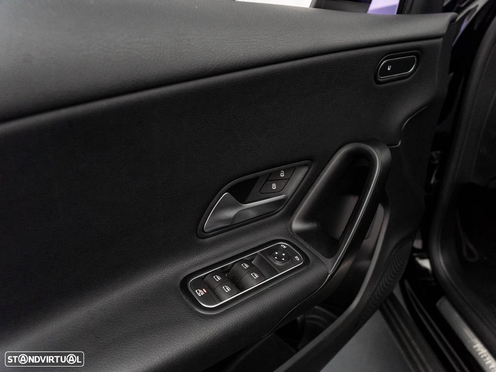 Mercedes-Benz A 250 Limousine e Style Plus - 17