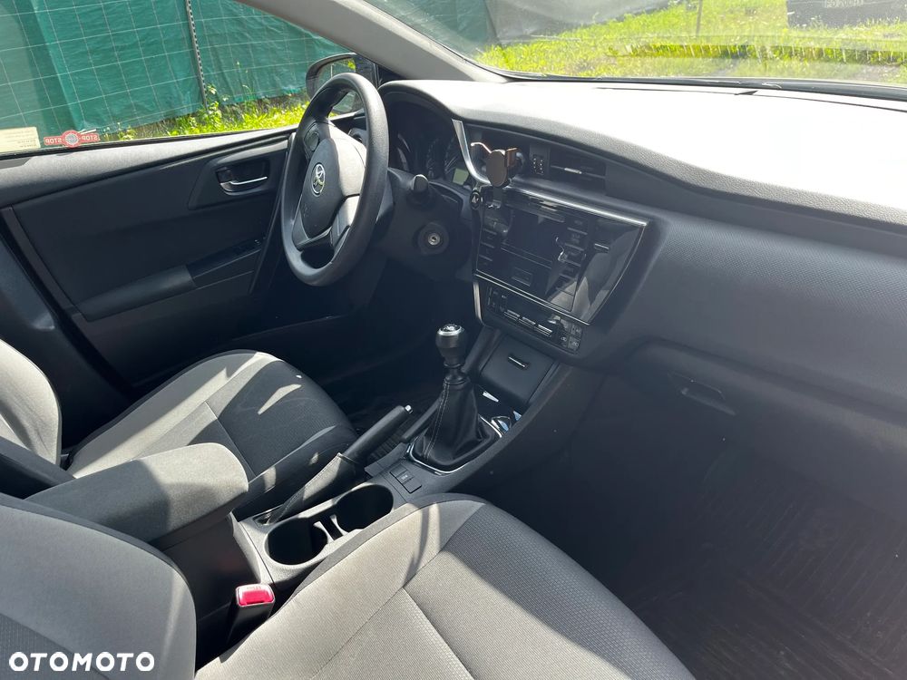 Toyota Auris 1.6 Active - 21