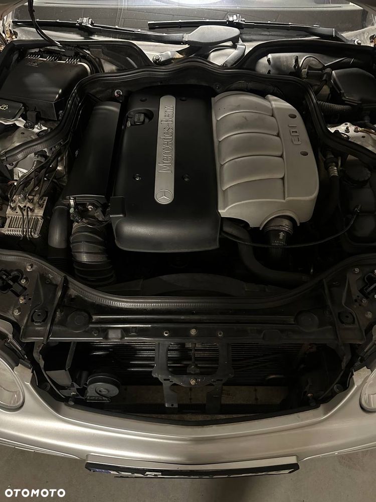 Mercedes-Benz Klasa E 220 CDI Automatik Elegance - 22