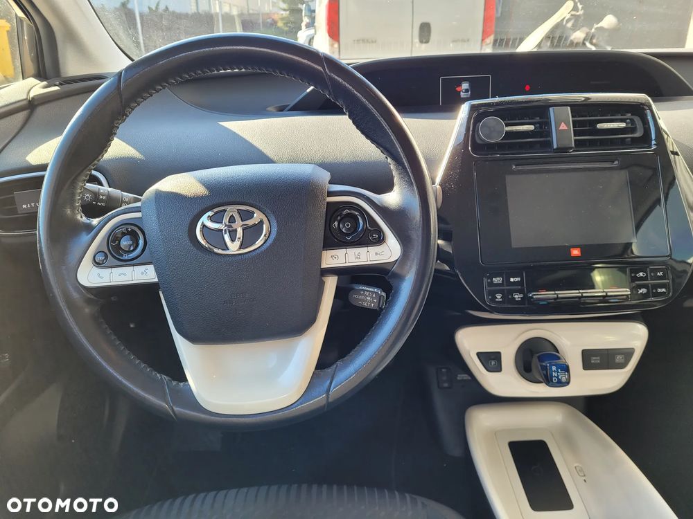 Toyota Prius 1.8 Hybrid Prestige - 18