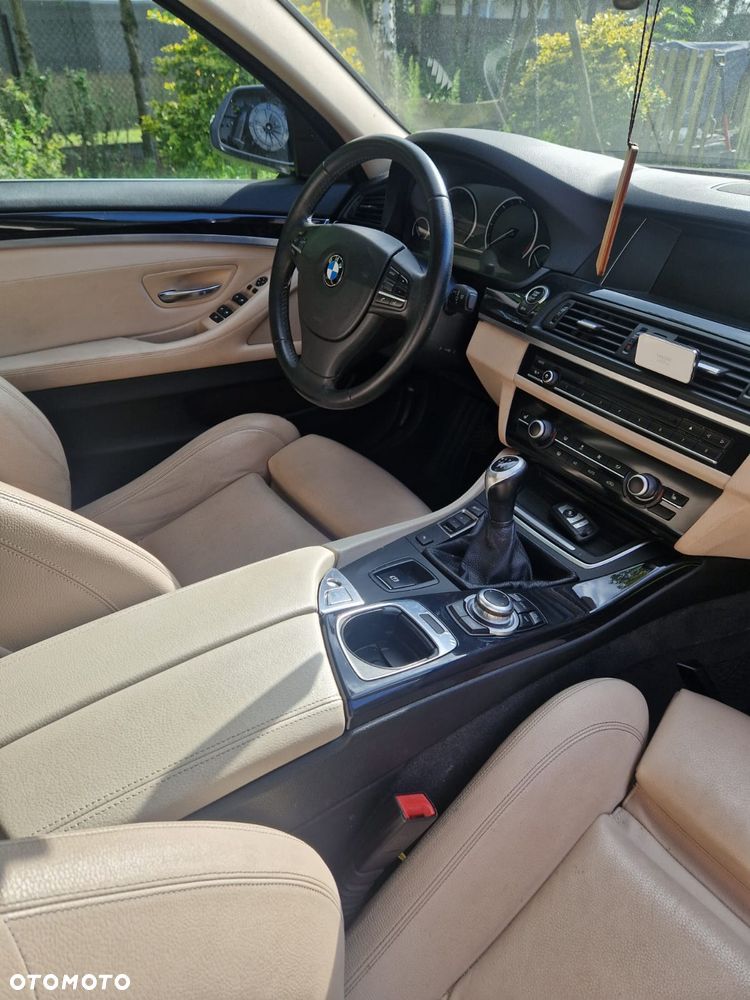 BMW Seria 5 518d - 8