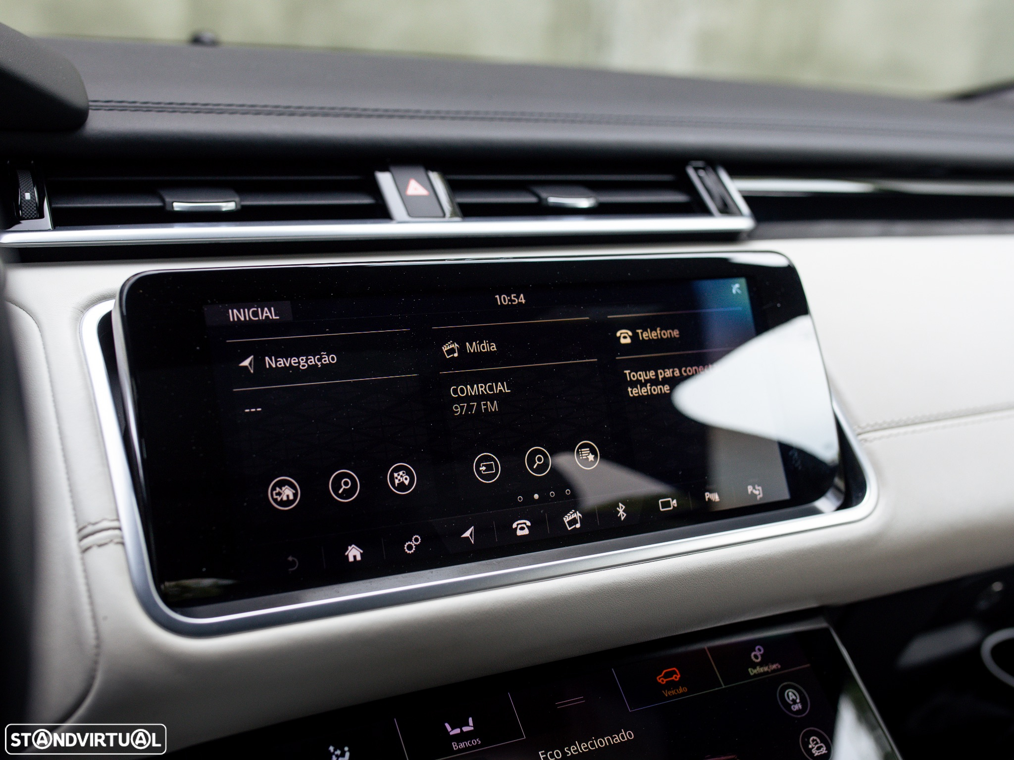 Land Rover Range Rover Velar D300 Dynamic HSE - 39