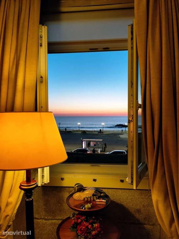 Vende-se Propriedade Frente mar com Moradia, T0 e dois restaurantes - Grande imagem: 5/60