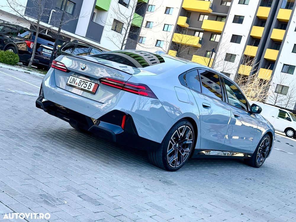 BMW Seria 5 520i AT MHEV - 2