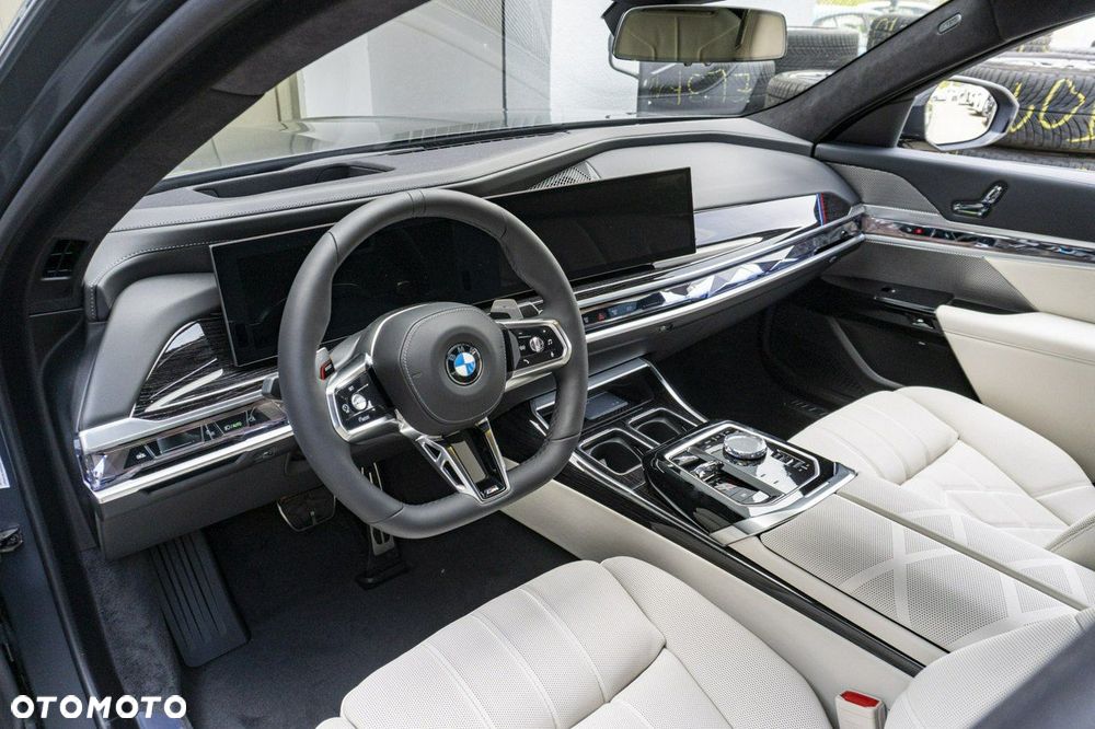 BMW Seria 7 - 13