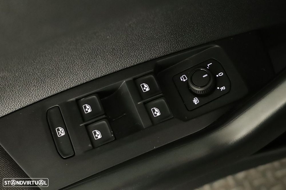 VW Taigo 1.0 TSI Urban DSG - 20