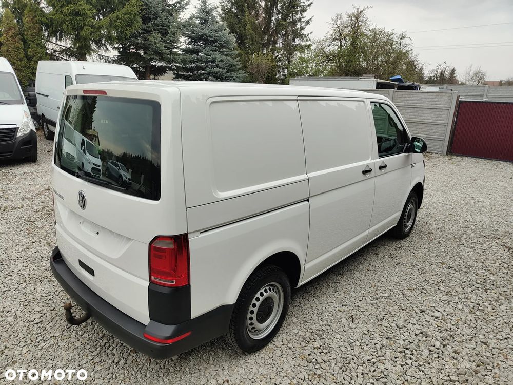 Volkswagen Transporter T6 L1H1 2.0 TDI 150 kM - 12