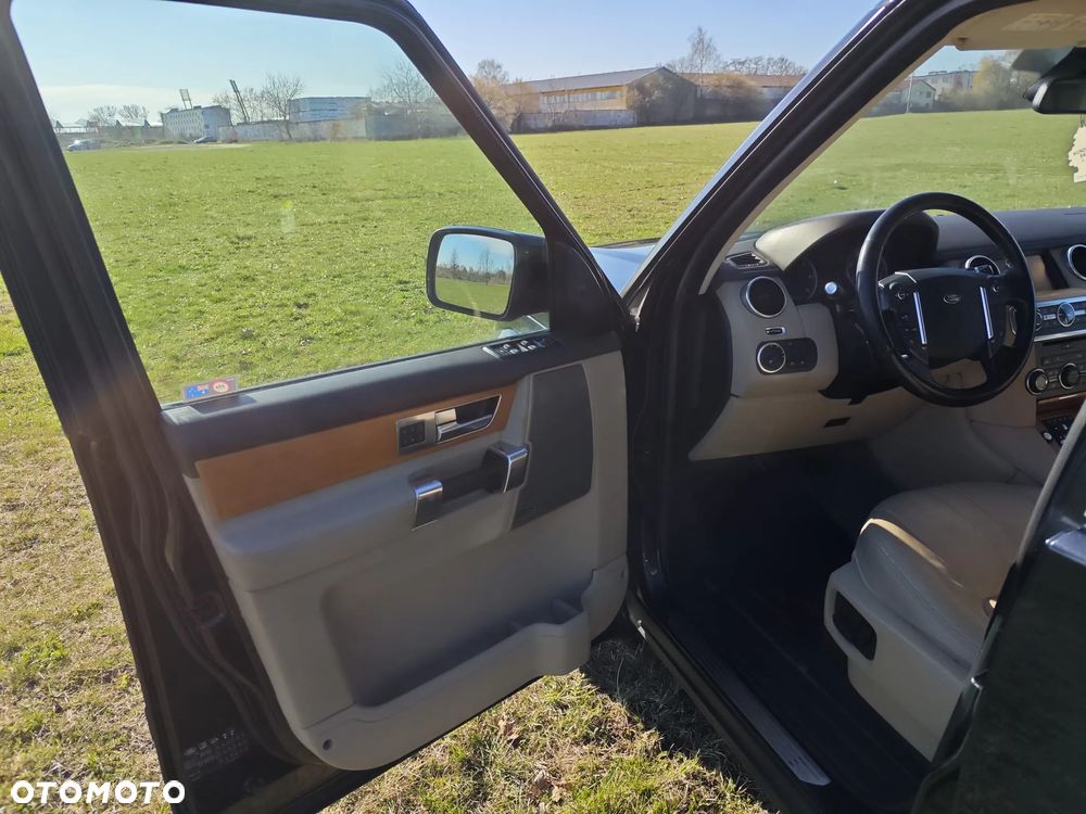 Land Rover Discovery IV 3.0SD V6 HSE - 15
