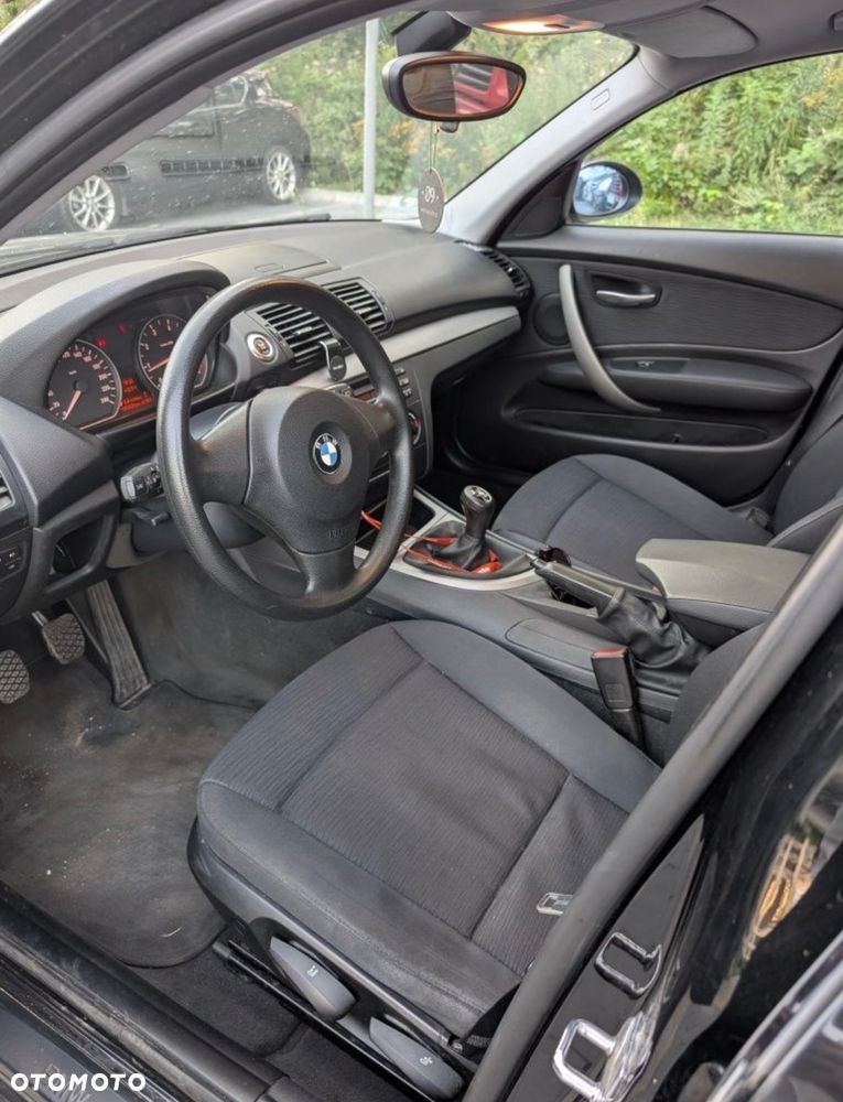 BMW Seria 1 118i - 5