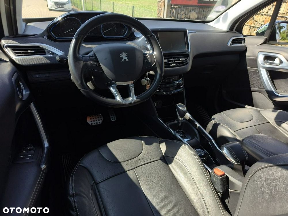 Peugeot 2008 - 10