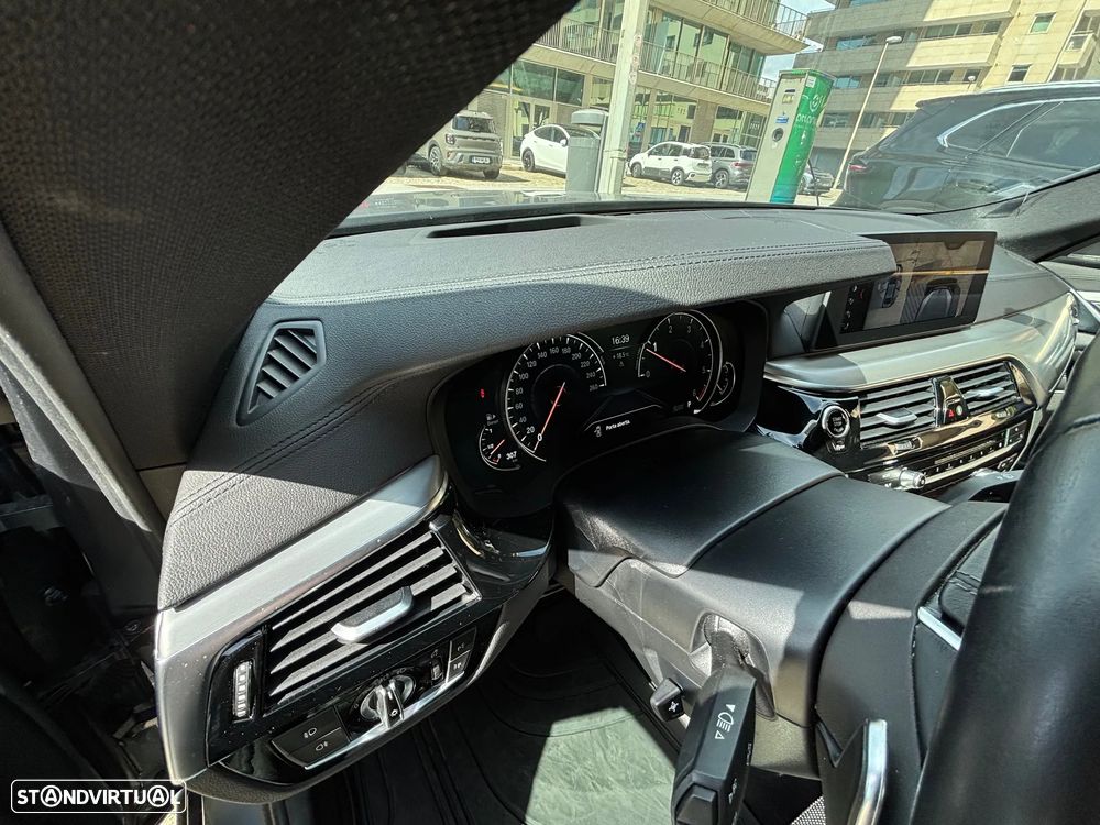 BMW 520 d Auto - 15