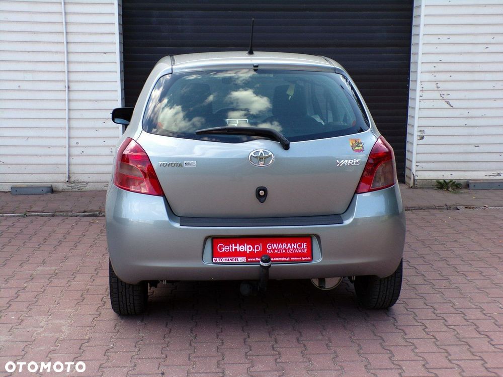 Toyota Yaris - 8