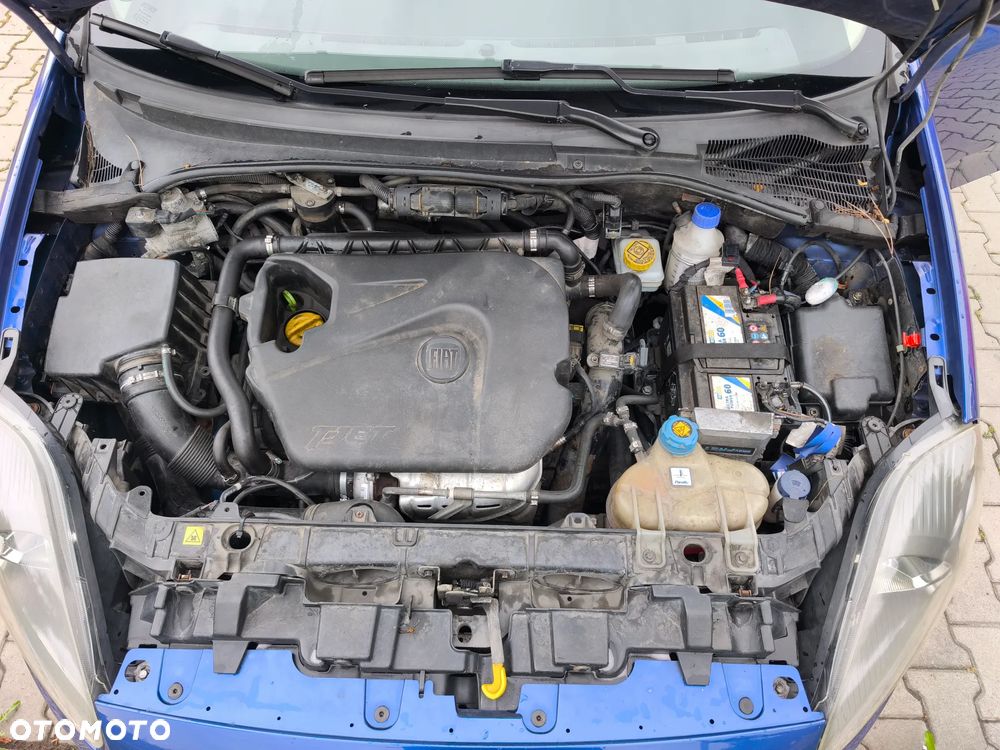 Fiat Grande Punto - 6
