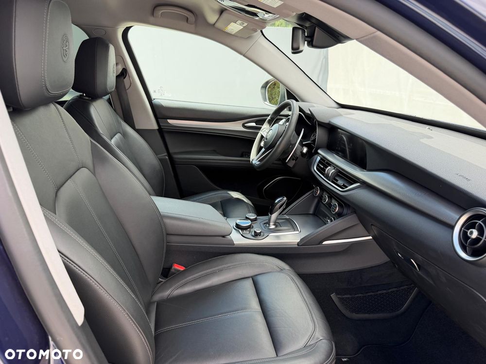 Alfa Romeo Stelvio 2.0 Turbo Estrema Q4 - 24