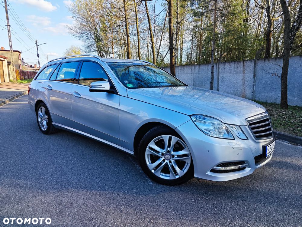 Mercedes-Benz Klasa E 200 CGI BlueEffICIENCY Avantgarde - 3