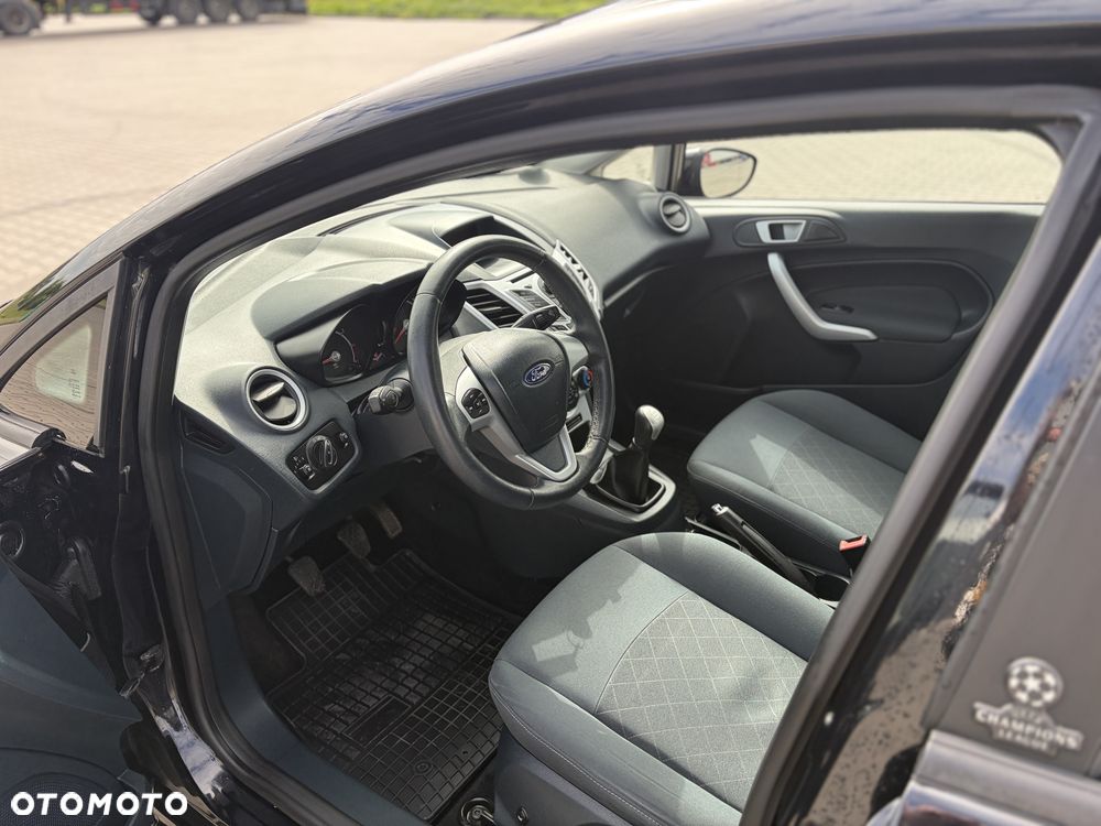 Ford Fiesta - 5