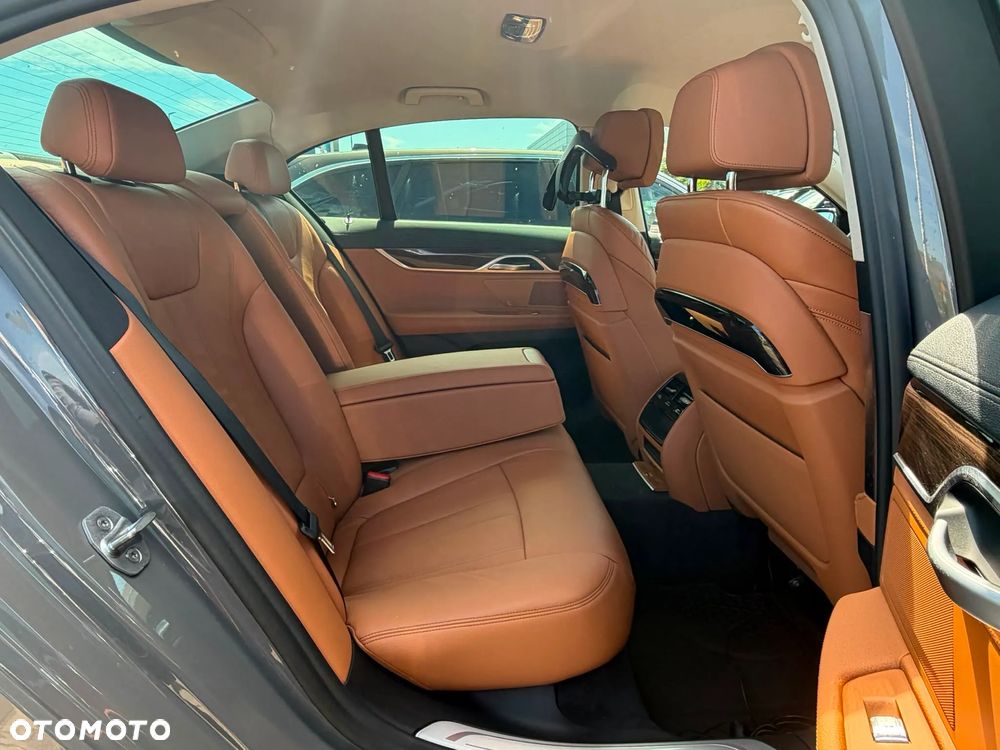 BMW Seria 7 730d xDrive - 8