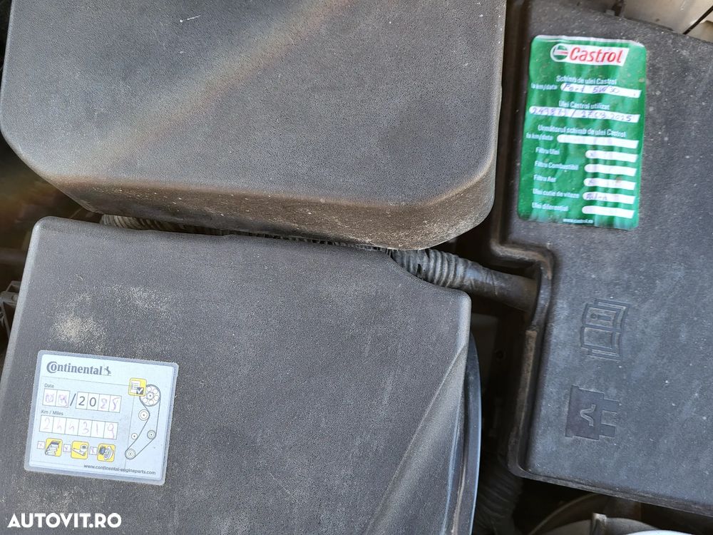 Ford Focus 1.6 TDCi DPF SYNC Edition - 5