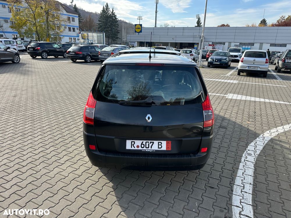 Renault Grand Scenic - 6