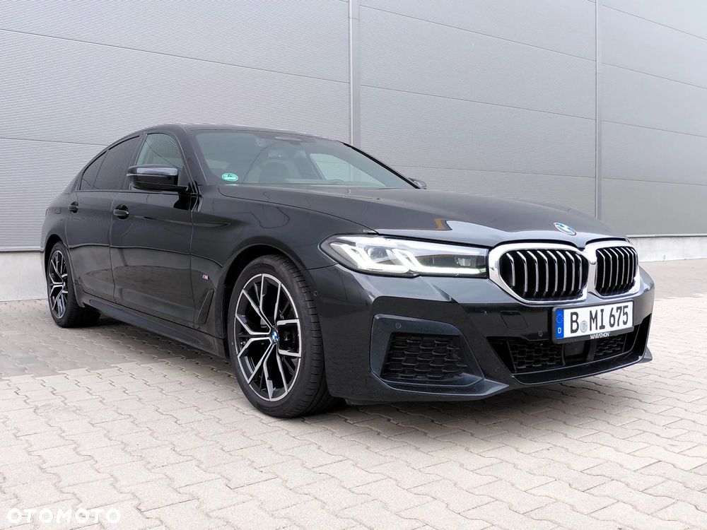 BMW Seria 5 520d M Sport Edition - 6