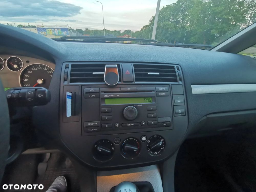 Ford Focus C-Max 1.8 Ambiente - 12